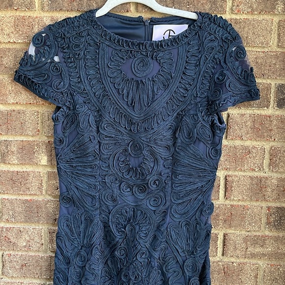 JS COLLECTIONS Elegant Navy Blue Textured nylon Dress SIze 4 - Picture 3 of 10